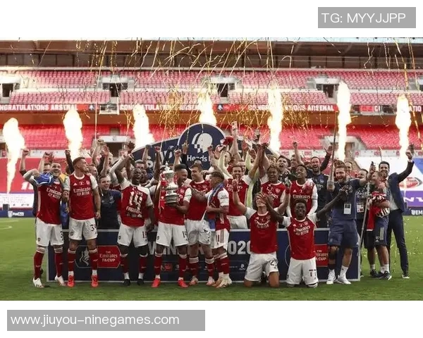 英超经典对决阿森纳与曼联激战成平乌龙球成比赛转折点